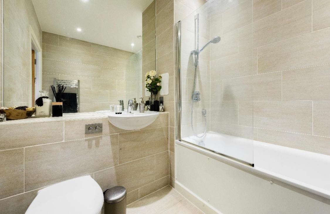 Lovely 2 Bed Apartment 15Mins From Bond St London Bagian luar foto